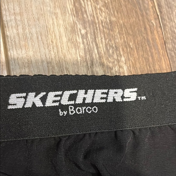 Women’s Black Scrub Pants by Skechers - Picture 2 of 5